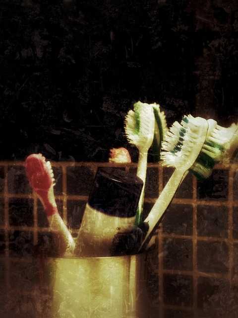 치약을-활용한-청소법005.jpg